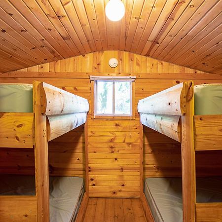 Plymouth Rock Camping Resort Basic Cabin Elkhart Lake المظهر الخارجي الصورة