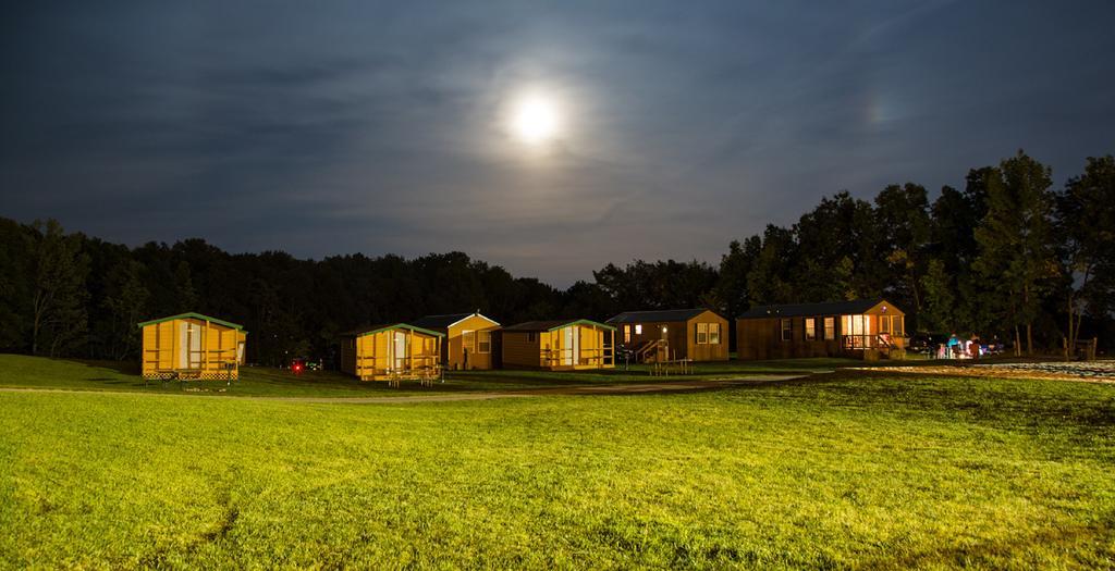 Plymouth Rock Camping Resort Basic Cabin Elkhart Lake المظهر الخارجي الصورة